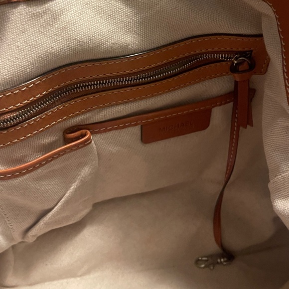 Michael Michael Kors Vintage Tan Leather Shoulder Bag - Picture 12 of 12